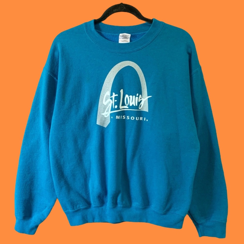Vintage St. Louis Missouri Gildan Sweatshirt